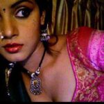 Neetu Chandra Instagram – Mere naina bade katil maar hi dalenge😉

#throwbackthursday #throwback