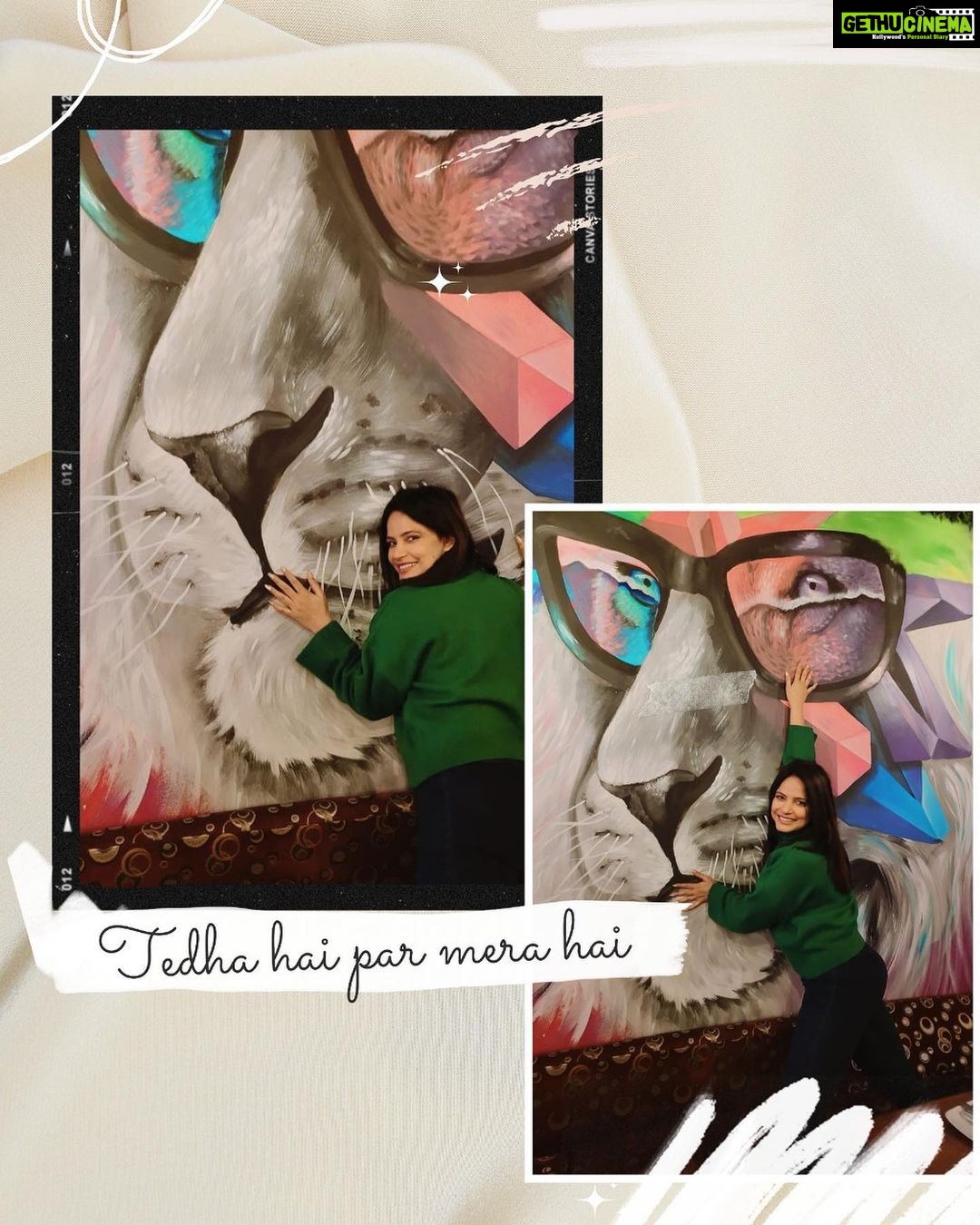 Neetu Chandra Instagram - Tedha hai, Par mera hai❤️ . . The lion in #Mine #roots Indian Bistro #losangeles ❤️ Roots Bistro