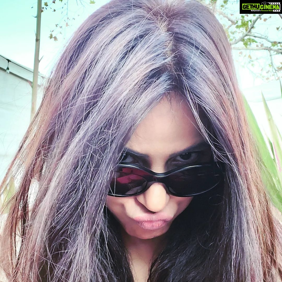 Neetu Chandra Instagram - Someone so funny but super talented, met him after so soo long.. Great planning for something special.. let's shoot brother @tonysurphman You are the Best 💛🤞😊 #action #movies #Hollywood #bollywood #globalcitizen 💛💛