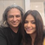 Neetu Chandra Instagram - Special screening for the official entry form India #thelastfilmshow Let's pray and manifest this year's OSCAR'S 🙏❤️ An extraordinary movie by @pan.nalin #Oscars2023 loved #BhavinRabari Great Luck! #dheermomaya #SiddharthRoyKapur #Marcduale #RichaMeena #chhelloshow
