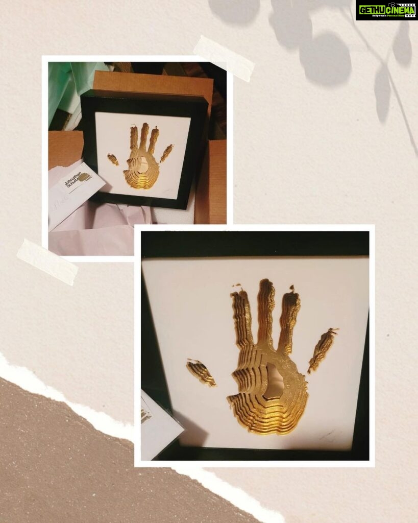 Neetu Chandra Instagram - I finally got my hands on this stunning work of art by Jonathan Schultz. He took my handprint 10 months back, and now I have this lovely imprint in gold that stands for freedom, glory, and hope. Worth the wait❤️. @thejohnathanschultz Thank you so much, darling. Keep growing and blessing the world with your art. #art #goldart #golden