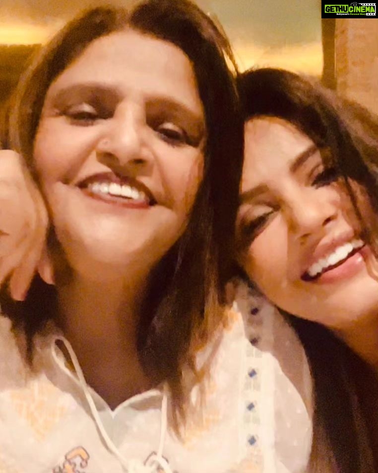 Neetu Chandra Instagram - My inspiration, my blessing, simple pure love.... my mother ❤❤❤🙏 Happy Mother's Day to all the mothers in the world. What would we do without you ❤❤❤ YOU ARE A GIFT!! #mothersday #mother