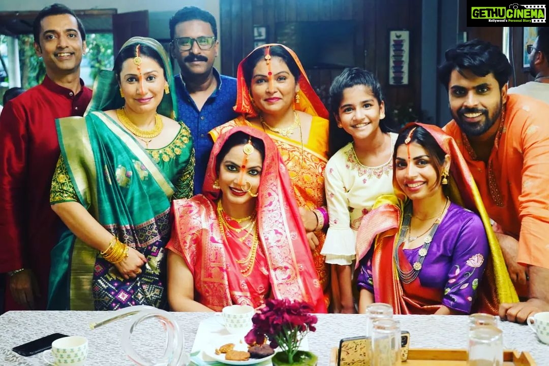 Neetu Chandra Instagram - My #Chhath family wishes all of you a very happy Chhath pooja 🙏❤️ Finally, its out!! Never seen before. More rooted you are, more global you would be 🙏❤️ Worshipping Nature is #chhathpuja Incredibly sung by my favorite @sunidhichauhan5 Directed by @nitinchandrabihar Assistant director @chandra_nisha Camera by Kundan Arya Music by @Nikhilkamat Lyrics by @drsagargeetkar Line producer @sagarthackar Costume by @aabhishekchandraa @divyaraihun @ratneshmanii Watch it to feel it ❤️🙏 Tell me what do you think ? https://youtu.be/yS4u2IvTD1Y