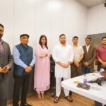 Neetu Chandra Instagram – बिहार को दया नहीं प्रेम चाहिए,अब संवेदना चाहिए और आज उपमुख्यमंत्री @yadavtejashwi से मिलकर लगा की आखिर हमें वो नेता मिल ही गया जो सही में बिहार को आगे रख रहा है| आज लगा की बिहार मजबूत हाथों में है। फिल्म पॉलिसी,OTTऔर टूरिज्म की चर्चा पर तुरंत कार्रवाई करने के लिए बहुत धन्यवाद🙏😊 #bihar 
#bihari 
#ekbihari 
#bihartourism ❤️
#leader