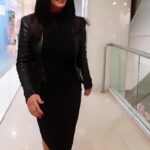 Neetu Chandra Instagram - Black may be basic, but darling, I’m far from it. 😉