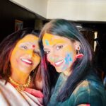 Neetu Chandra Instagram – Happy Holi from Chandra and family ❤️❤️❤️
#happyholi 
#mumbai Mumbai, Maharashtra