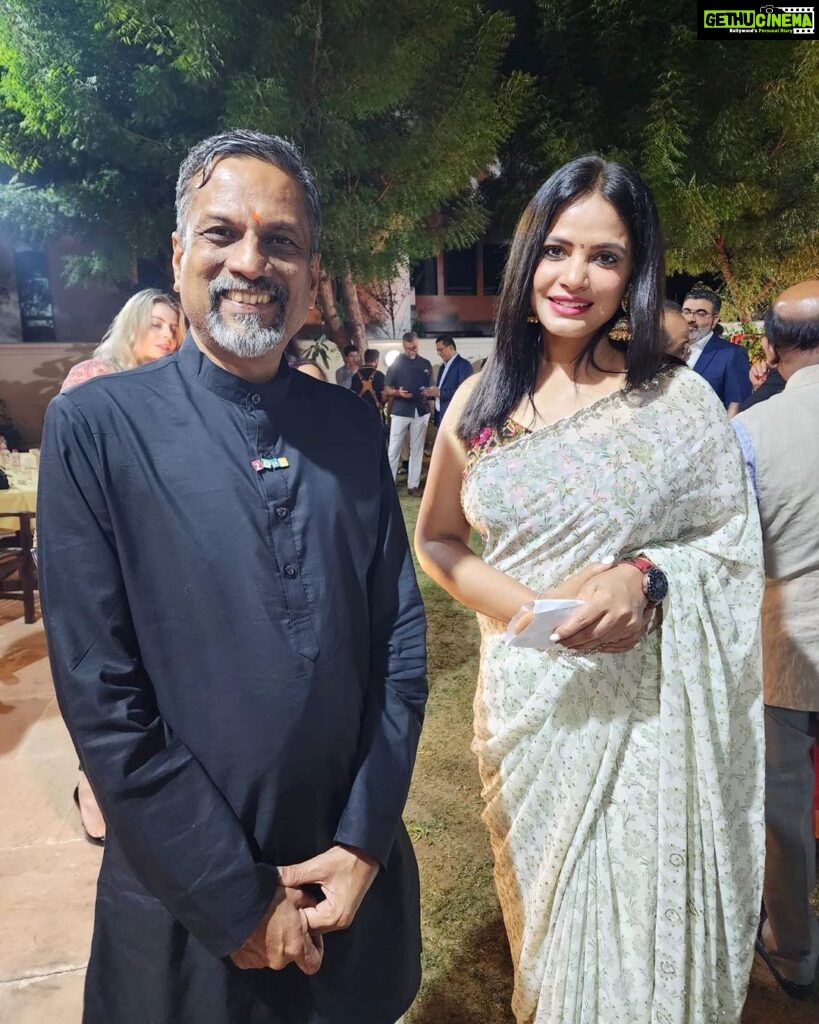 Neetu Chandra Instagram - Heard Sridhar Vembu, founder of Zoho Corporation at the 'In Conversation' organized by the Consul General of India, Dubai cgidubai . His insights on rural economy revival, unique business approach, and emphasis on research and development were truly inspiring. #SridharVembu #Zoho #innovation Thank you for your vision and for inspiring India! Spoke to Sridhar sir to get #zoho education to my #Bihar as well, empower the people and he agreed. 😊🙏 #zoho #sridharvembu
