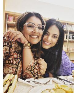Neetu Chandra Instagram - Some love and care never change! I met my cousin shilpi after 7 years in #Mumbai yesterday and literally had tears of happiness, seeing her. She is an awesome daughter, wife, sister, and friend, too. An extraordinary professional, behind the camera. I love you, my darling, forever! Great luck with everything. ❤️❤️❤️ 
#sisterlove 
#mysister 
#sister 
#family 
#important 
#crucial 
#missyou 
#love ❤️❤️❤️❤️