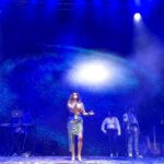 Neha Bhasin Instagram - Married to Music Last night in Delhi #Nehabhasin #nehabhasinlive #jagghomeya
