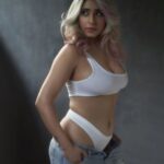 Neha Bhasin Instagram - You wanted to see her in colour Photographer @kevin.nunes.photography Make up @makeoverby_anna Hair @hairstylistguddi.s #Nehabhasin