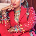Neha Bhasin Instagram - Don't mess with a warrior in the wrong Era. Playing the maximalist bride for @htcity @htcityshowstoppers Concept & styling: @sharaashraf Outfit: @parambanana Photos: @ichitanand Makeup: @makeoverby_anna Hair: @makeupby_susan Jewellery: @mineofdesign and @ruhhette Location: @crowneplazaokhla Video: @himanshusharmaphotographyy #nehabhasin #fashionista #maximalism