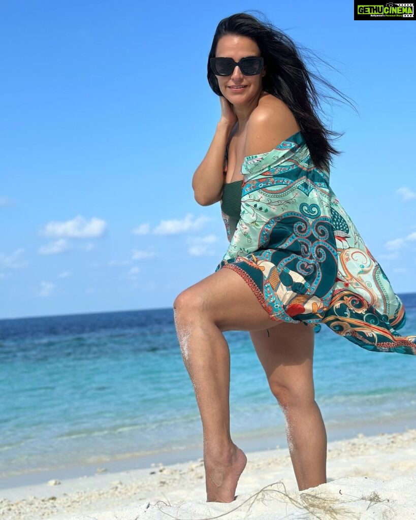 Neha Dhupia Instagram - Mentally in mermaid 🧜‍♀️ mode … Physically is work mode 😃… Always in mama mode 😍 … . . . . . . . #photodump part deux @diamonds_thudufushi @oneaboveglobal #nofilter #maldives #springbreak