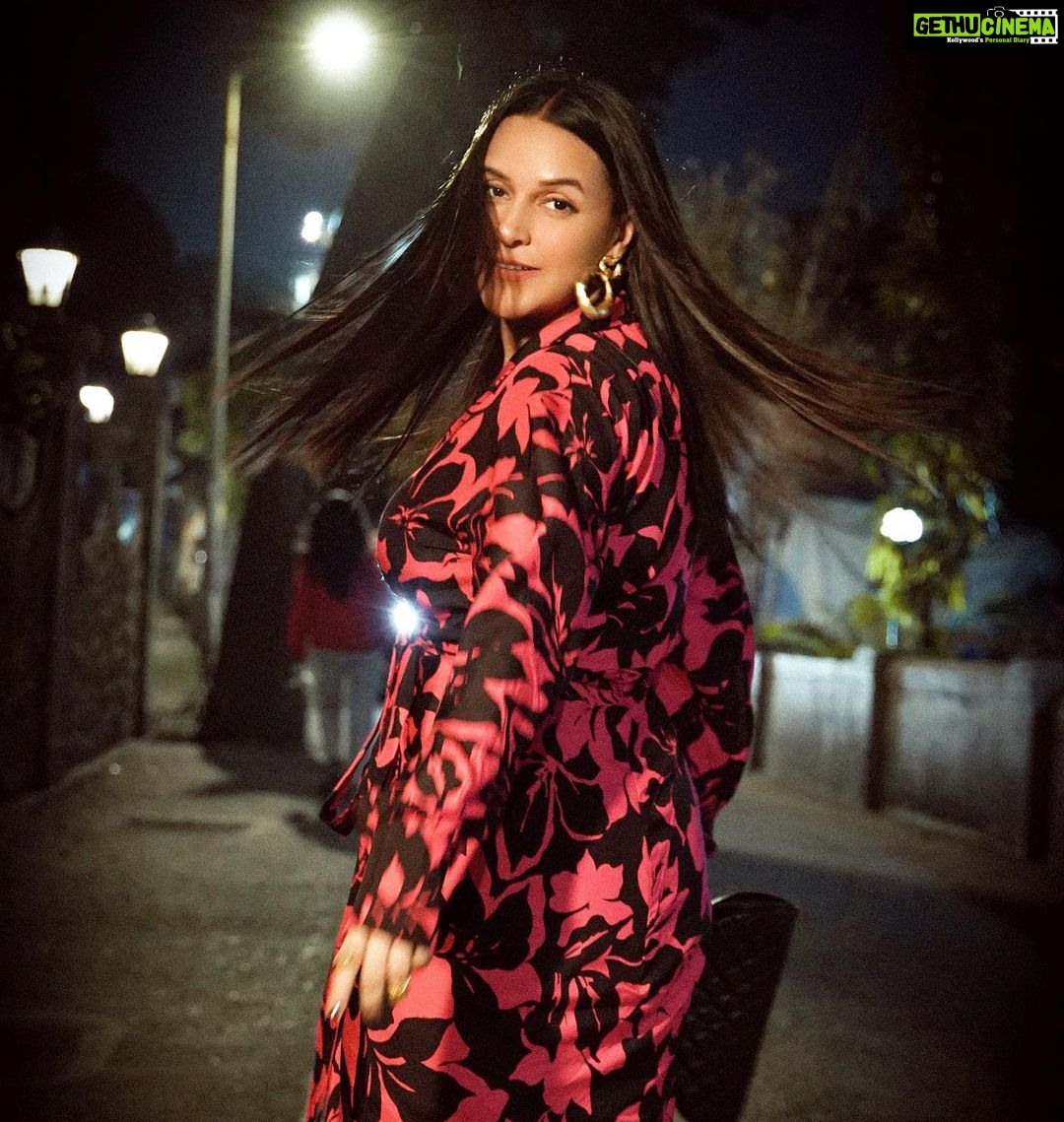 Neha Dhupia Instagram - Victory walk 🏆 … . . . . . . . @reik.studio @zariinjewelry @vblitzcommunications Styled by @ayeshakhanna20 Muah @mitavaswani 📸 @kapilcharaniya