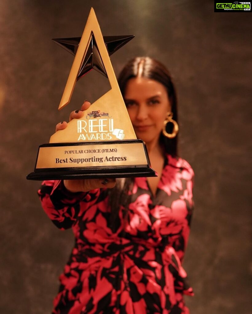 Neha Dhupia Instagram - #athursday you truly are a gift that keeps giving. @cnnnews18 thank you for honouring me with the best supporting actress award … it feels so credible and incredible all at once. Picture number 3 👉 is a clear depiction of what my lunch breaks would look like … lying on one side caus that’s the only way to rest it up when you are 8 months pregnant. It really was the hardest layer I have added to a performance 🧐😉 . But worth every bit of it … @behzu @yamigautam @atulkulkarni_official @alobo2112 @ronnie.screwvala @pashanjal @ayeshakhanna20 and everyone on our crazy cool team I’m bringing this one back for us . @angadbedi I love you and thank you for always believing , n calling me “ unstoppable “now I don’t know whether you mean in life or just me when I start talking. 😛😍 I said this on stage and saying it again here , I am bringing this one back for every woman and every mother who ever is at a crossroad and has to choose between her professional dreams and her personal aspirations , I promise you … you can do both! Here’s proof 👉