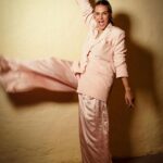 Neha Dhupia Instagram - Blushing 😛💘 . . . . . . . . . @thelittleblackbowofficial @tlmconsultancy @ayeshakhanna20 @anmoljewellers @nainapatney_ @yountentsomo 💄 @isabelmarant @kapilcharaniya 📸 @thakkerrishi