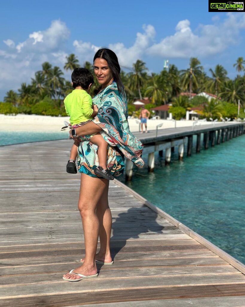 Neha Dhupia Instagram - Take us to our favourite part of the 🌎 … where the sun shines bright and everything feels right!!! 🐬✈️🌊🐠🤿🐢🦈 #springbreak #photodump part 1 . . . . @diamonds_thudufushi @oneaboveglobal