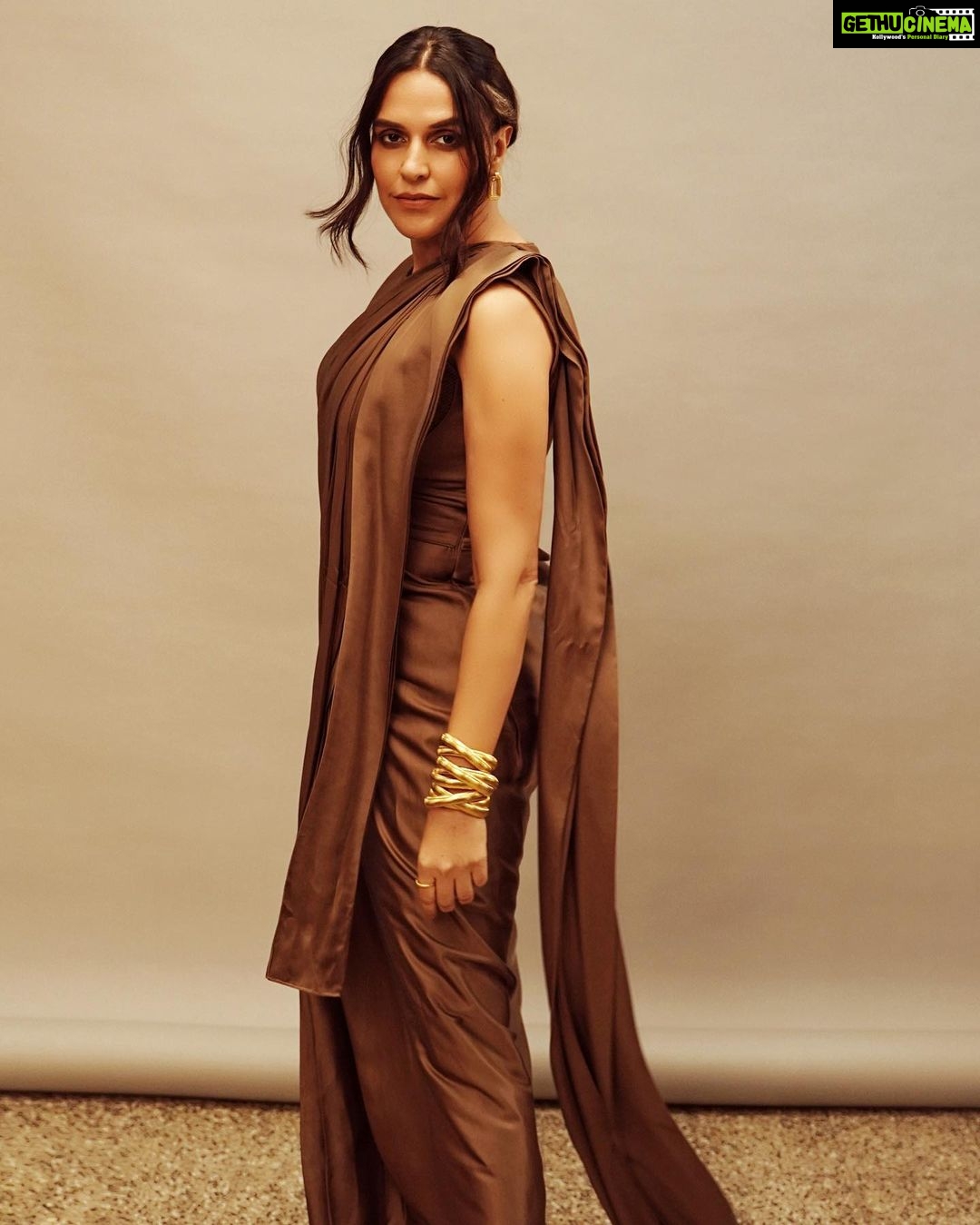 Neha Dhupia Instagram - The dark side of olive … ✨ . . . . . . @ampmfashions @timelessjewelsby_s @vblitzcommunications @pallavisymons 💄 @kamaldeepss @ayeshakhanna20 👗 Styling team @inirahk @kapilcharaniya 📸