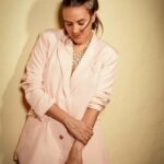 Neha Dhupia Instagram - Blushing 😛💘 . . . . . . . . . @thelittleblackbowofficial @tlmconsultancy @ayeshakhanna20 @anmoljewellers @nainapatney_ @yountentsomo 💄 @isabelmarant @kapilcharaniya 📸 @thakkerrishi