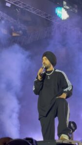 Neha Dhupia Instagram - HUNAR BAAKAMAAL!!!!Rab da bandah mera Dosanjhwala!!! You are gods own!!!! You are an emotion which will always stay with me. I love you @diljitdosanjh tere varga kadi naai jamna❤️🤞🙏 Waheguru chad di kala vich rakhe🙌 #diljitdosanjh #borntoshine thank you @kang_gurpartap bhaji @sonalisingh ji for such a wonderful magical experience❤️