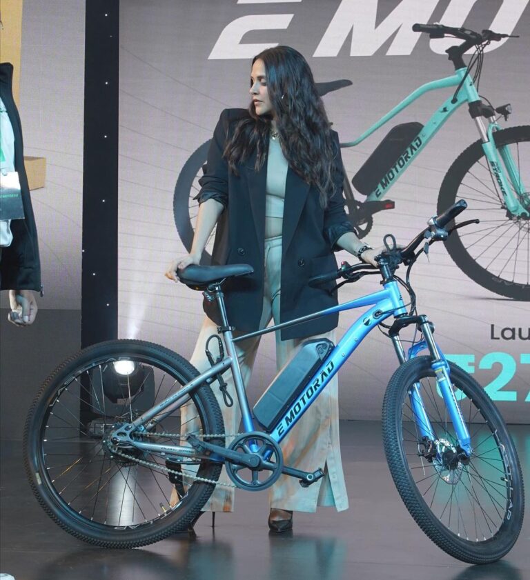 Neha Dhupia Instagram - What an electrifying night it was⚡😍 Super glad to have launched India's most affordable e-Bikes for India's leading e-Bike seller @e_motorad The quality of e-Bikes is truly incredible and the looks are super stunning! I personally fell in love with the DesertEagle!😍 Comment your favorite e-Bike from EMotorad down below✨ #EMotorad #DiscoverBeyond #GoElectric #GoGreen #EM #India #collab
