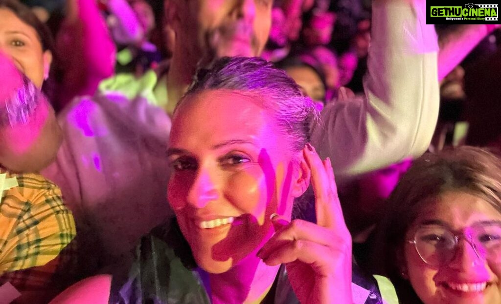 Neha Dhupia Instagram - #Doyouknow … this is the song my love @angadbedi serenaded me with … over 4 and a half years later this is us in the fan pit of a rock concert dancing to the same tunes and loving every bit of it … #datenight done right @diljitdosanjh thank you for being a part of our love story #dosanjawala ♥️🕺🏿 Jio World Garden