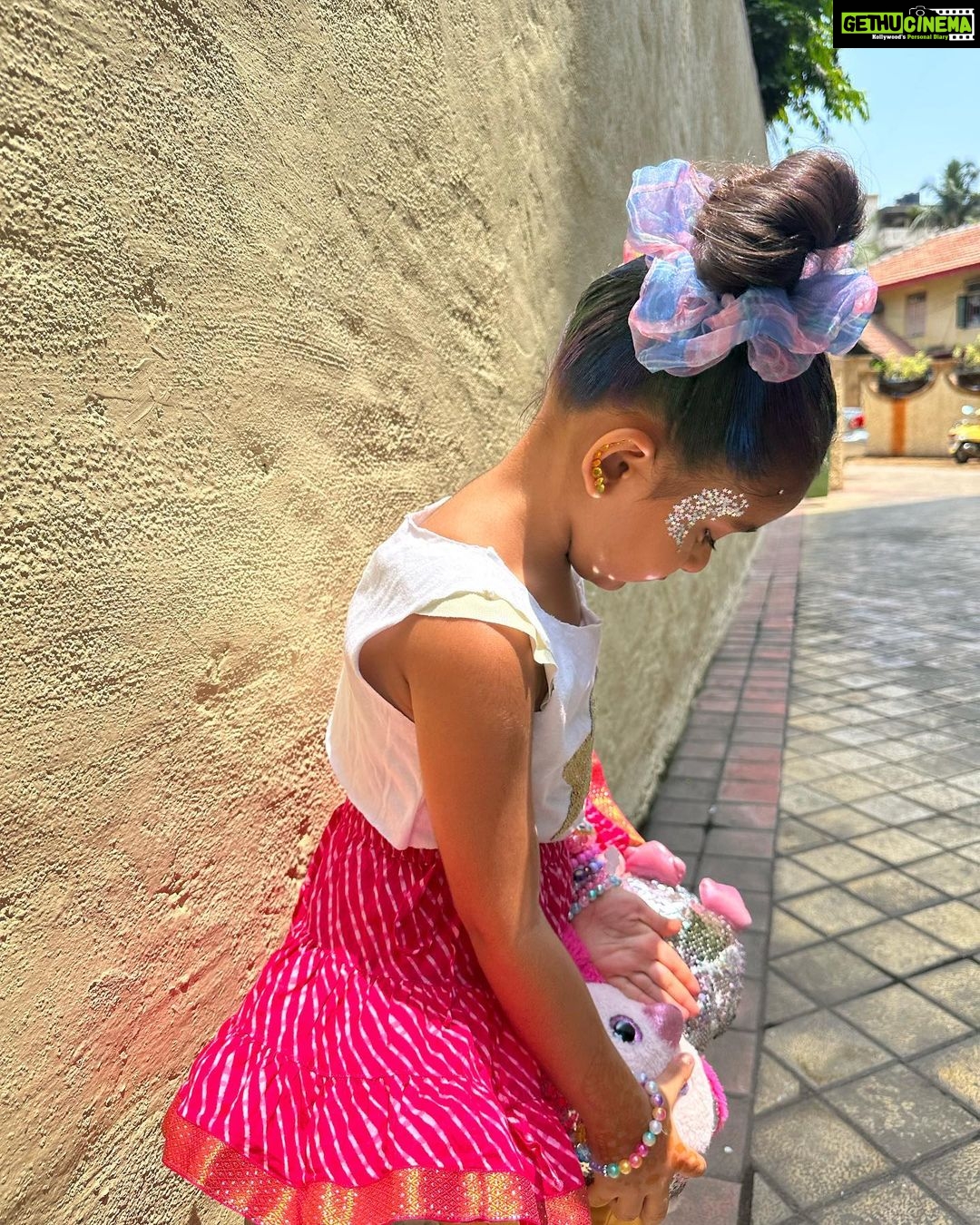 Neha Dhupia Instagram - The many moods of being Mehr … u inspire me everyday our doll … stay cool , stay calm , stay confident .. the world is more fun outside the box 📦 ♥️ #ourbabygirl #mehrdhupiabedi @angadbedi @mehrdhupiabedi #mystylishgirl