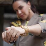 Neha Dhupia Instagram - Sharing new location … living in oversized blazers for life 🤪😍 . . . . . . . . Favs #ootd Jacket : @dhruvkapoor Jewelry : @shoplune Styled by : @ayeshakhanna20 Muah : @vibhagusain @artistpoonamsolanki Images : @kapilcharaniya Managed by : @thakkerrishi