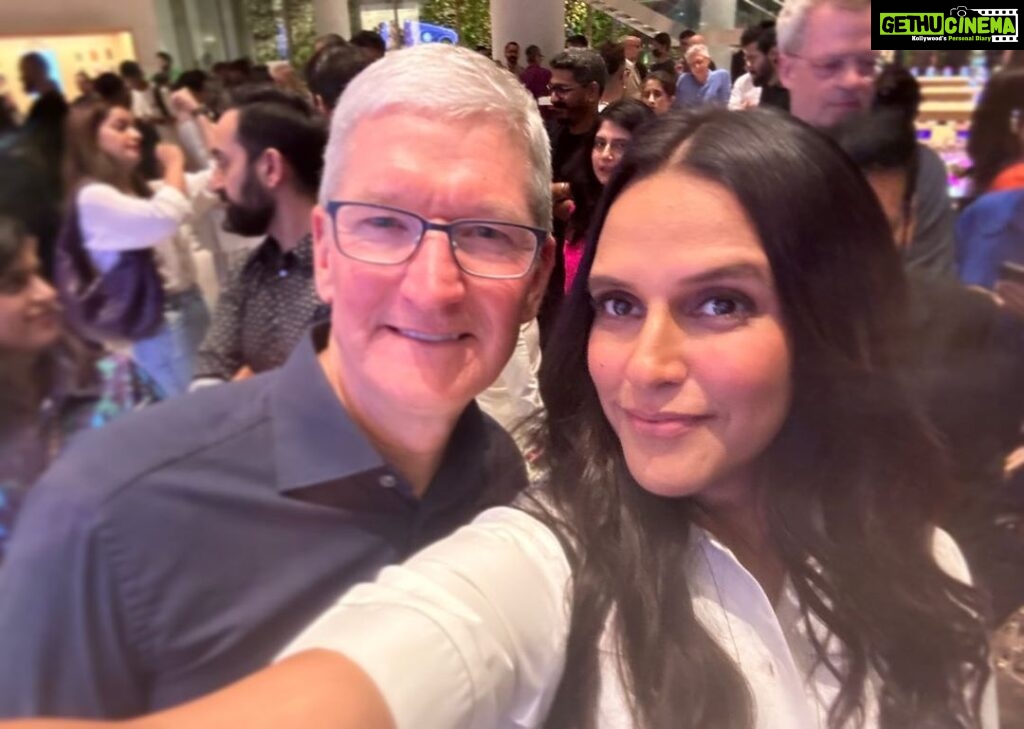Neha Dhupia Instagram - What a store … what a story #timcook @apple #shotoniphone14promax 😍