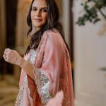 Neha Dhupia Instagram - A day in #delhi … 🌸 . . . . . . . . @anamikakhanna.in @thevisheshkhanna @anmoljewellers @ayeshakhanna20 @mitavaswani @cineloveproductions @ronavkumar 📸