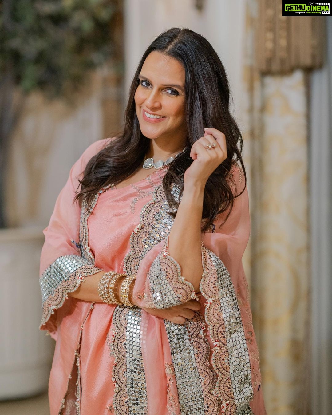 Neha Dhupia Instagram - A day in #delhi … 🌸 . . . . . . . . @anamikakhanna.in @thevisheshkhanna @anmoljewellers @ayeshakhanna20 @mitavaswani @cineloveproductions @ronavkumar 📸
