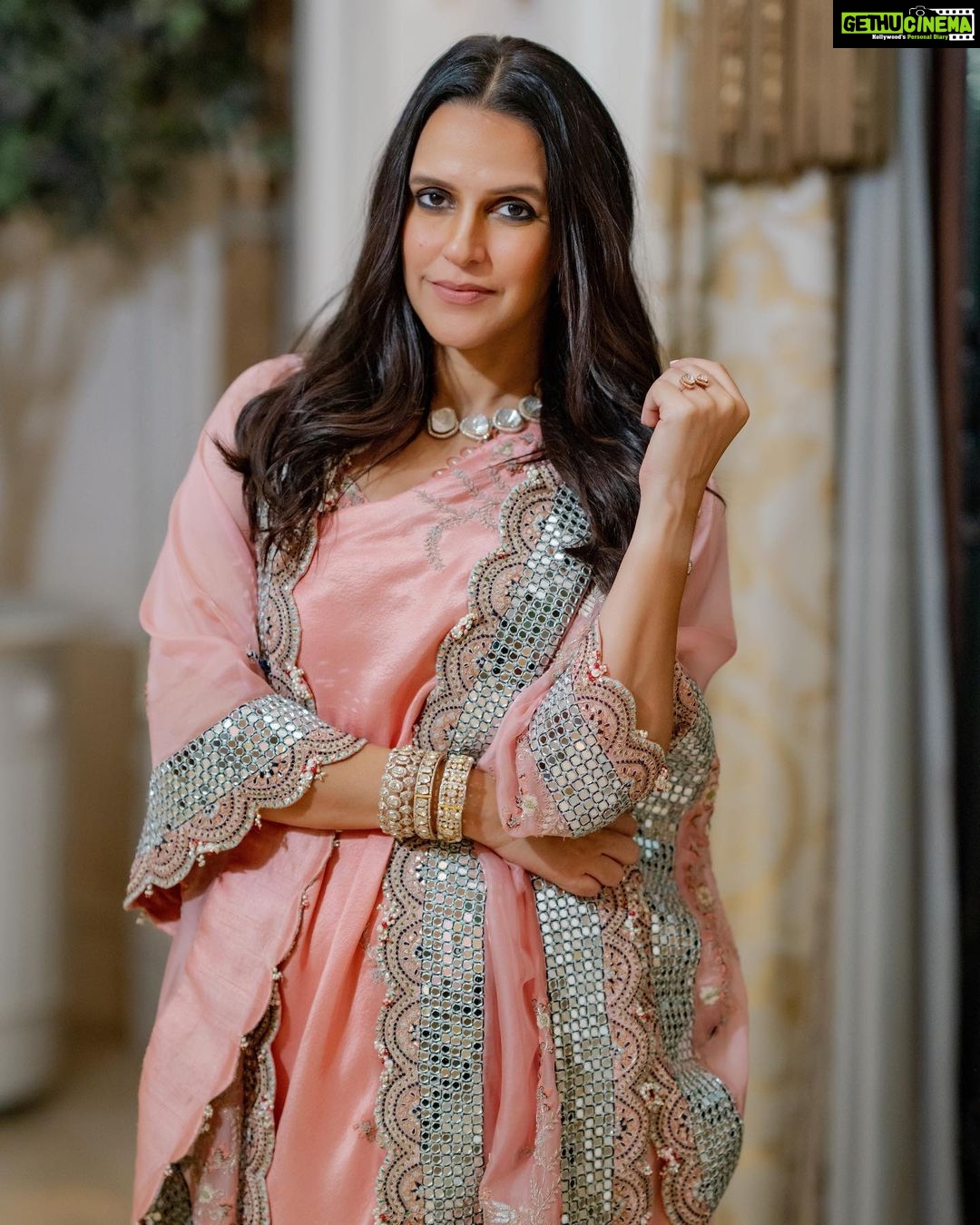 Neha Dhupia Instagram - A day in #delhi … 🌸 . . . . . . . . @anamikakhanna.in @thevisheshkhanna @anmoljewellers @ayeshakhanna20 @mitavaswani @cineloveproductions @ronavkumar 📸