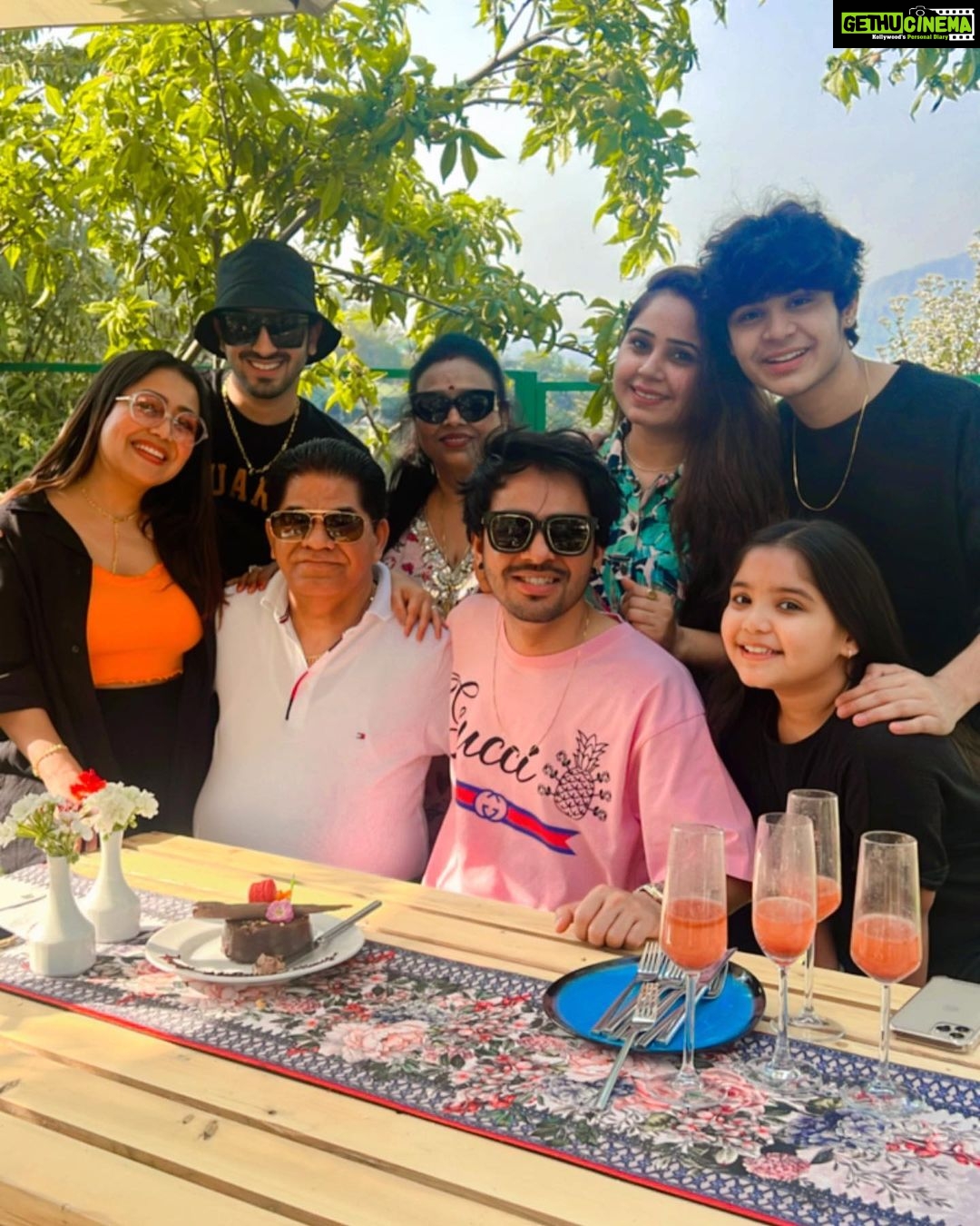 Neha Kakkar Instagram - Good Times Only! ♥️ @tonykakkar Bhaiyu’s birthdayyyy 🥳😍