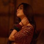 Neha Kakkar Instagram – This song….. and the way it’s been sung.. Goosebumps!!!!! ♥️🙌🏼
#Meherbaan  Out Now 

@tonykakkar @sonukakkarofficial @abhijeetmusic @alygoni @reem_sameer8 #amjadbagadwa @aakashrijia @kakkarmusicfactory @runalib @yo24entertainment @abhay_r_kriti @amitkridey @ingroovesindia #tonykakkar #reemshaikh #alygoni #sonukakkar #Meherbaan