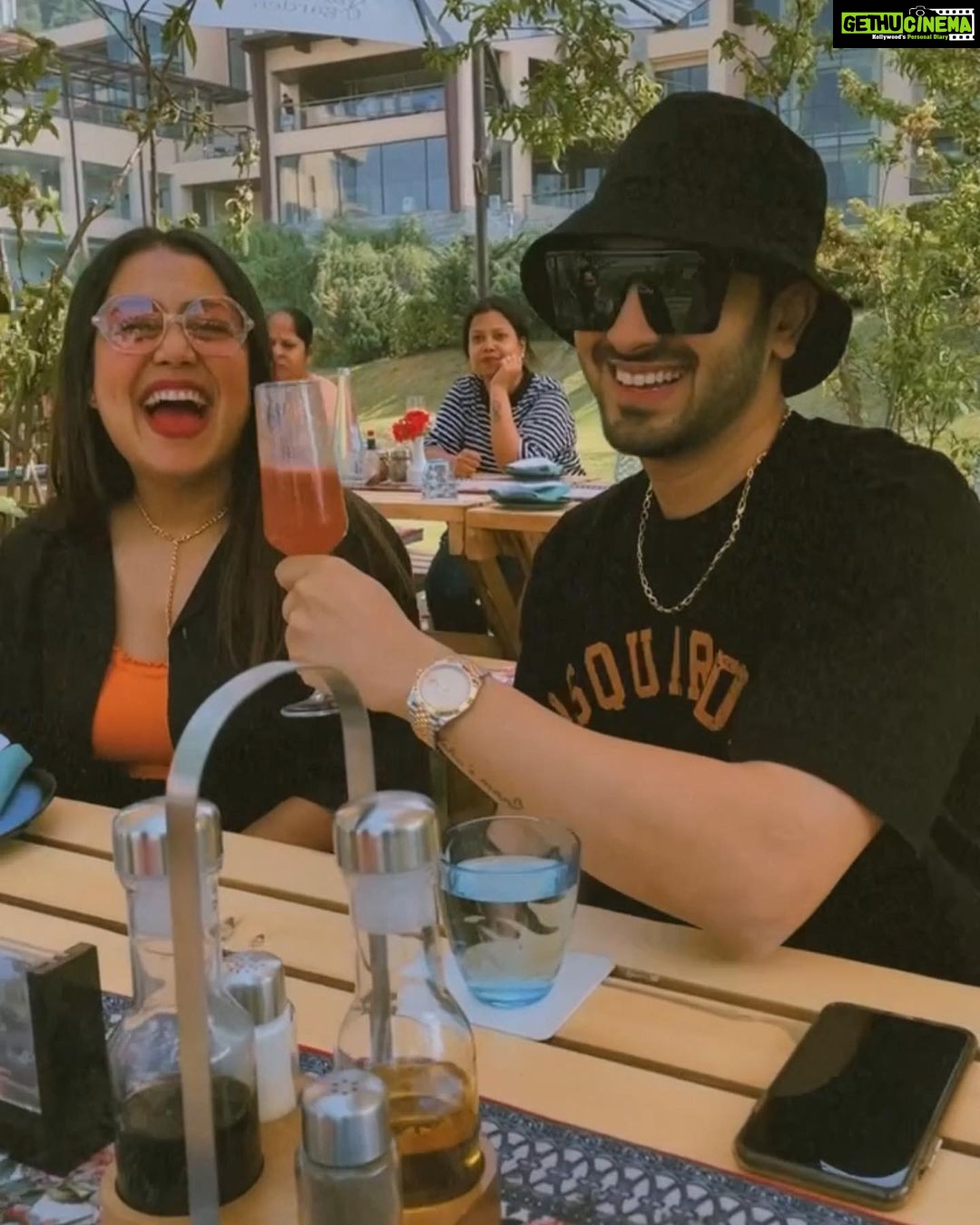 Neha Kakkar Instagram - Good Times Only! ♥️ @tonykakkar Bhaiyu’s birthdayyyy 🥳😍
