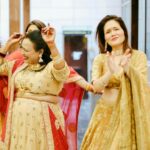 Neha Kakkar Instagram - Happy Mother’s Day to all the women who make me feel like I’m always a little girl. Love You Maaaaa ♥️🥰🙌🏼🙏🏼 Happy Mother’s Day to all the mothers in the world ♥️🙌🏼🙏🏼 #NehaKakkar