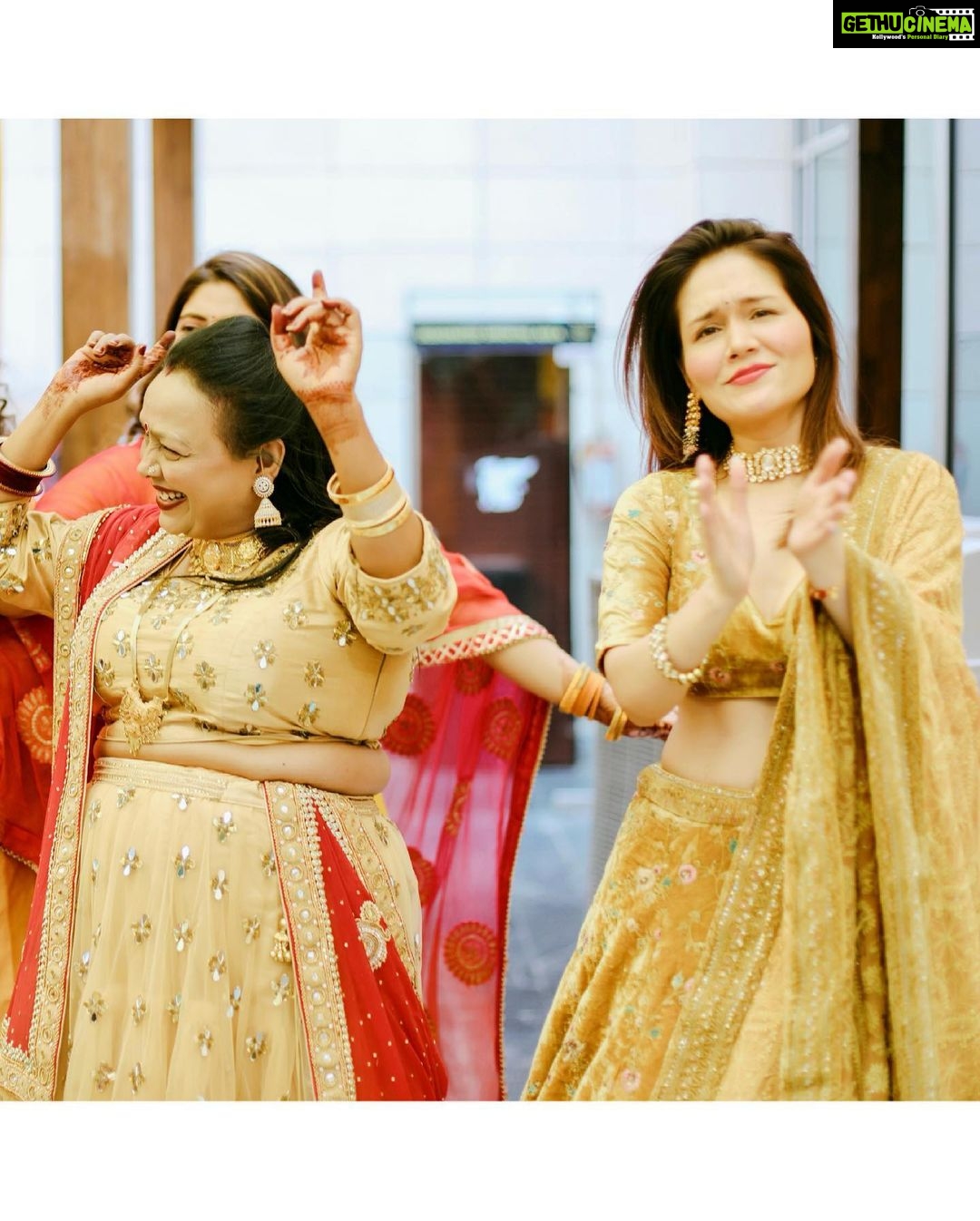 Neha Kakkar - 2.4 Million Likes - Happy Motherβs Day to all the women who make me feel like Iβm always a little girl. Love You Maaaaa β₯οΈπ₯°ππΌππΌ
Happy Motherβs Day to all the mothers in the world β₯οΈππΌππΌ
#NehaKakkar