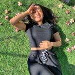 Neha Kakkar Instagram - Dear Sun🌞 Can I get a Kiss? I need it 🥰 Bali, Indonesia