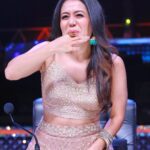 Neha Kakkar Instagram - Swagat Kijiye Aapki #IndianIdol11 Ki #JudgeSahiba ka ☺️♥️🙏🏼 I’m back Only bcz of Your Immense Love 🙌🏼 #NehaKakkar @sonytvofficial . Pics from #IndianIdol10 . Clicked by @prabhatrajput 👌🏼 . #IndianIdol