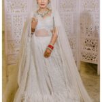 Neha Kakkar Instagram - If looks could Kill! 🥰😝 Special Thanks to @falgunishanepeacockindia @ritikavatsmakeupandhair & @deepikasdeepclicks 😍🙌🏼 #NehuDaVyah #NehuPreet