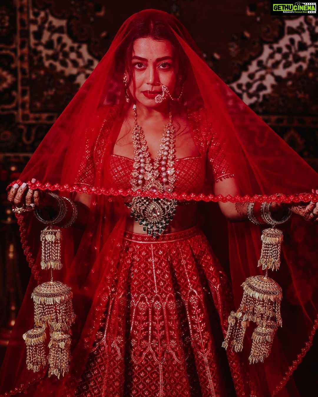 Neha Kakkar - 2.8 Million Likes - Oh my god!!!! π@falgunishanepeacockindia Best Designers Ever! Never thought I can look this good but they made it possible!! Huge respect and love for You β₯οΈππΌ @rohanpreetsingh and I are your biggest Fans π₯°
Special thanks to
@vibhagusain β₯οΈ and
@deepalid10 β₯οΈ
#NehuPreet #NehuDaVyah