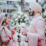 Neha Kakkar Instagram - Best Clicks of my life!!! 💝🙏🏼 @rohanpreetsingh You make me look even better when I’m with You 👰🏻🤴🏻 Wearing @sabyasachiofficial 💝💕 Jewellery & Footwear: @sabyasachijewelry @bridesofsabyasachi @groomsofsabyasachi Photography: @deepikasdeepclicks Styled by @sabyasachiofficial Makeup by @vibhagusain Hair by @deepalid10 Chooda & Kaleera: @omsons_bridal_store Mehendi: @rajumehandiwala6 Event by @theroyaleventsindia Decor by @showkraftdesignerweddings Venue: @jwmarriottdelhi Event managed by @theshadiwale Hospitality: @akshhaydekhoduniya @sudhanshujaindekhduniya Catering: @Tandoorinightscatering Special thanks to Chef Lalit & Sakshi Tuli #NehuDaVyah #NehuPreet
