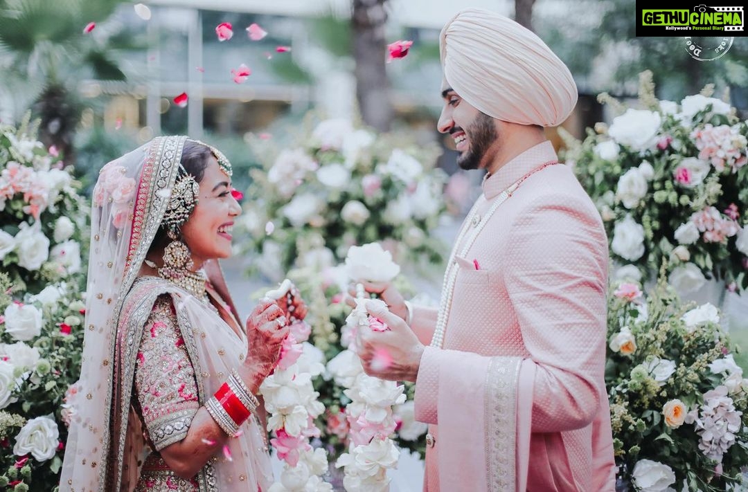 Neha Kakkar - 3.1 Million Likes - Best Clicks of my life!!! πππΌ @rohanpreetsingh You make me look even better when Iβm with You π°π»π€΄π»
Wearing @sabyasachiofficial ππ
Jewellery & Footwear: @sabyasachijewelry
@bridesofsabyasachi @groomsofsabyasachi
Photography: @deepikasdeepclicks
Styled by @sabyasachiofficial
Makeup by @vibhagusain
Hair by @deepalid10
Chooda & Kaleera: @omsons_bridal_store
Mehendi: @rajumehandiwala6
Event by @theroyaleventsindia
Decor by @showkraftdesignerweddings
Venue: @jwmarriottdelhi
Event managed by @theshadiwale
Hospitality:
@akshhaydekhoduniya
@sudhanshujaindekhduniya
Catering: @Tandoorinightscatering
Special thanks to Chef Lalit & Sakshi Tuli
#NehuDaVyah #NehuPreet