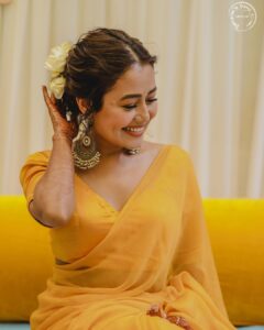 Neha Kakkar Instagram - #NehuPreet Ki Haldi Ceremony! ♥️💛🙏🏼😇 @rohanpreetsingh ♥️😇

Our Outfits : @shilpiahujaofficial 
Jewellery :  @indiatrend 
@justpeachyindia 
Styled By : @ritzsony @styledose1 
Rohu’s Footwears: @italianshoesco 
Make up: @vibhagusain 
Hair: @deepalid10 
Photography: @deepikasdeepclicks 
Mehendi: @rajumehandiwala6 
 
#NehuDaVyah