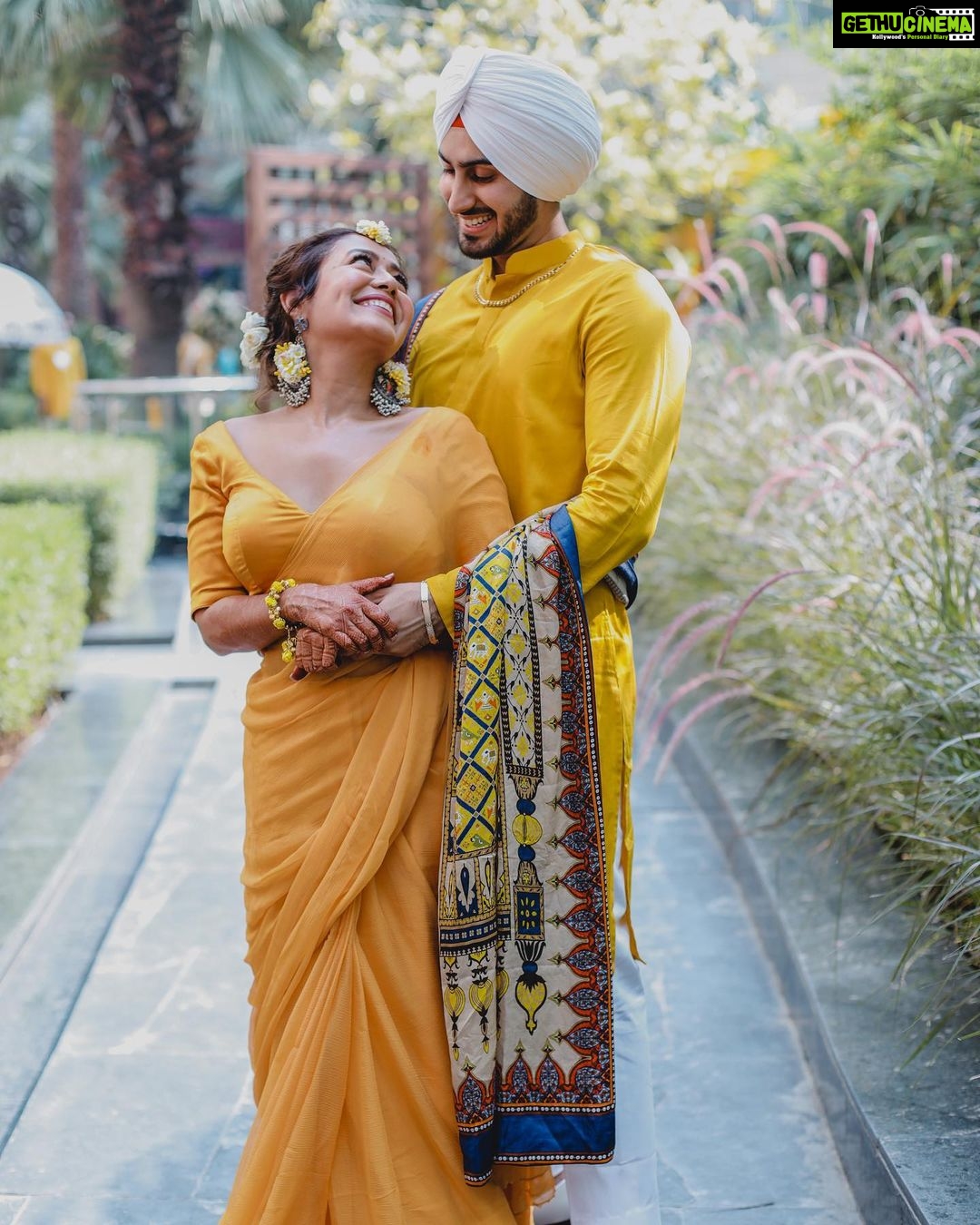 Neha Kakkar - 4.2 Million Likes - #NehuPreet Ki Haldi Ceremony! β₯οΈπππΌπ @rohanpreetsingh β₯οΈπ
Our Outfits : @shilpiahujaofficial
Jewellery : @indiatrend
@justpeachyindia
Styled By : @ritzsony @styledose1
Rohuβs Footwears: @italianshoesco
Make up: @vibhagusain
Hair: @deepalid10
Photography: @deepikasdeepclicks
Mehendi: @rajumehandiwala6
#NehuDaVyah