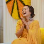 Neha Kakkar Instagram - #NehuPreet Ki Haldi Ceremony! ♥️💛🙏🏼😇 @rohanpreetsingh ♥️😇 Our Outfits : @shilpiahujaofficial Jewellery : @indiatrend @justpeachyindia Styled By : @ritzsony @styledose1 Rohu’s Footwears: @italianshoesco Make up: @vibhagusain Hair: @deepalid10 Photography: @deepikasdeepclicks Mehendi: @rajumehandiwala6 #NehuDaVyah