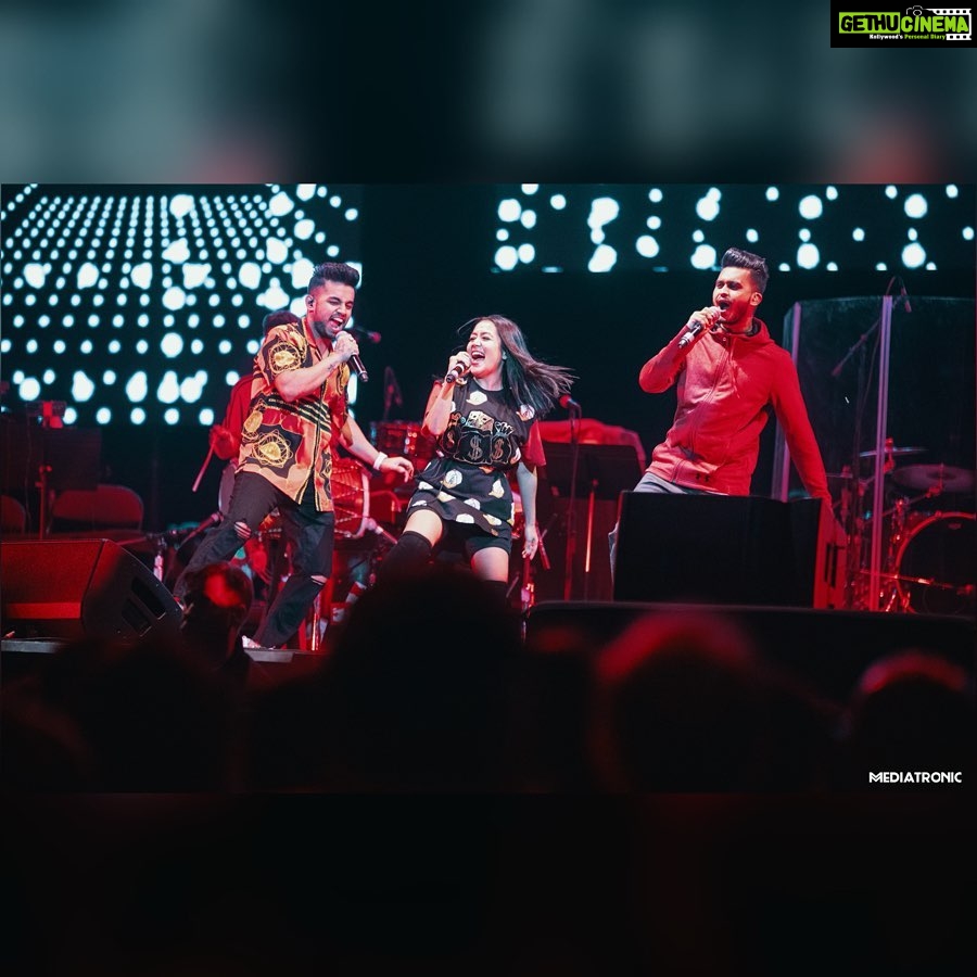 Neha Kakkar Instagram - #Oakland you were fire!! ๐ฅ Canโt wait to Perform in #Seatle on 23rd June now ๐. #NehaKakkarLive #NehaKakkar