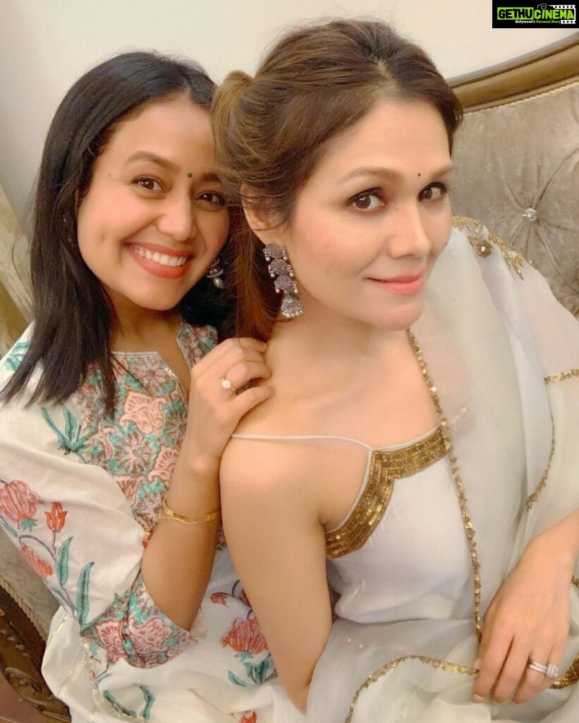 Neha Kakkar Instagram - The woman who Inspired me to sing. First singer in our family. Whatever I sing today, is all her in my voice.. In my singing.. I love you @sonukakkarofficial Didi Happy Mother’s Day! ♥️🙌🏼
