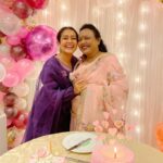 Neha Kakkar Instagram – Happy Mother’s Day Maa ♥️🙌🏼