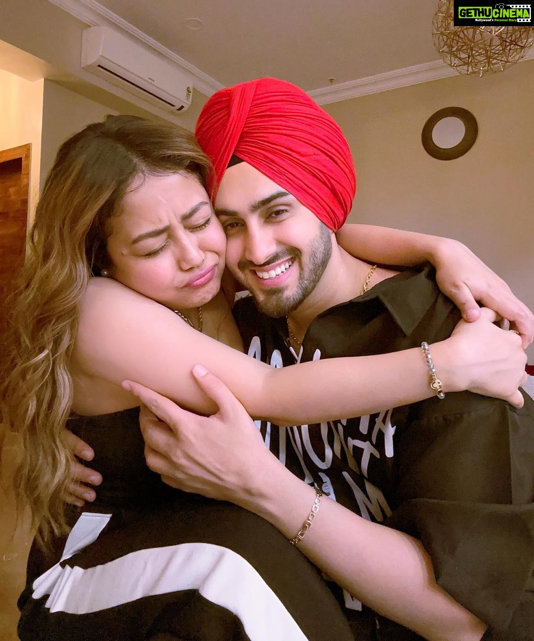 Neha Kakkar - 2.1 Million Likes - Happy Birthday to the Cutest boy in the world!!!! My Jaan @rohanpreetsingh π₯Ήβ₯οΈππΌ
Mata rani Waheguru ji aapko humesha khushiyaan hi khushiyaan dein ππΌ