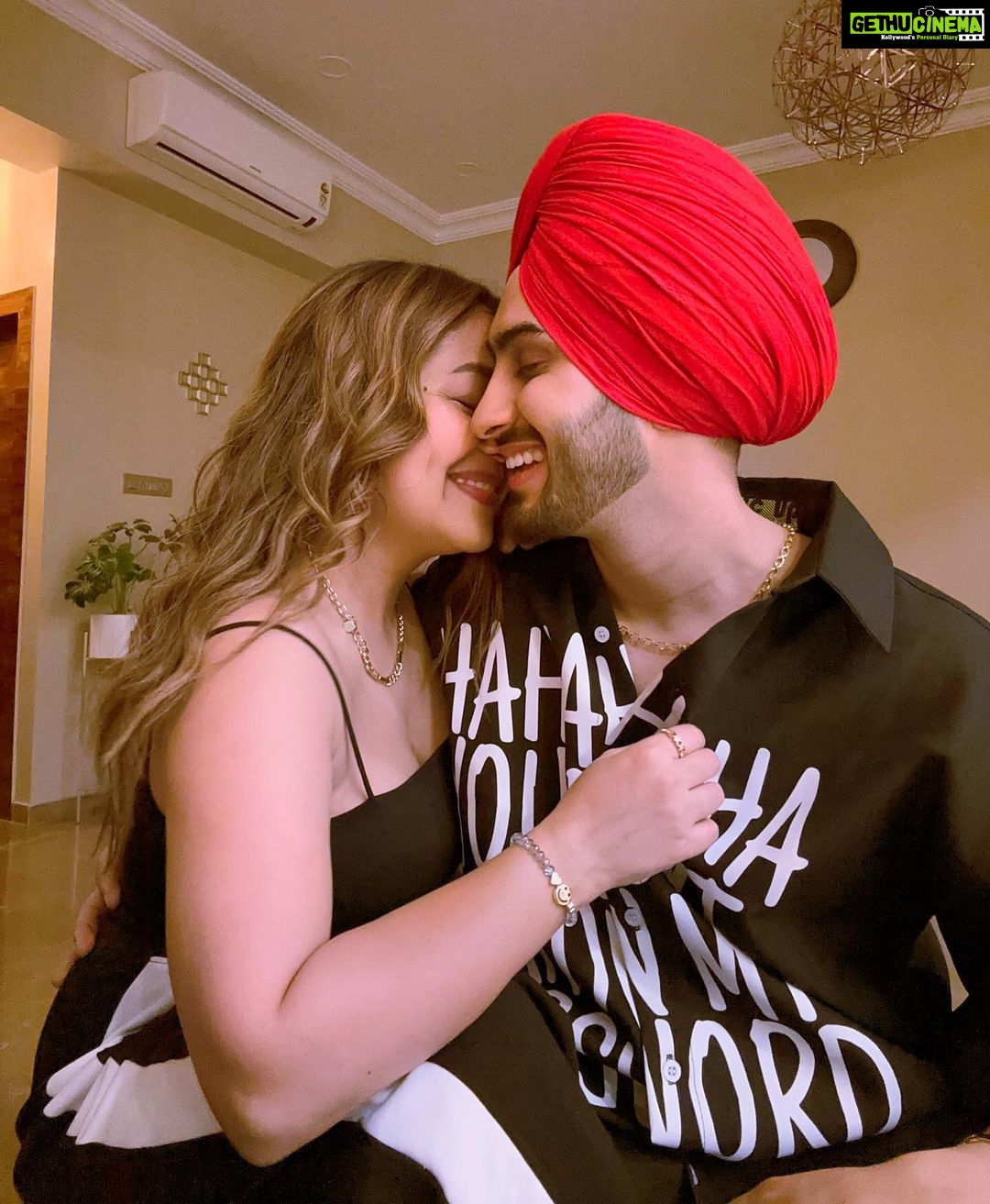 Neha Kakkar - 2.1 Million Likes - Happy Birthday to the Cutest boy in the world!!!! My Jaan @rohanpreetsingh π₯Ήβ₯οΈππΌ
Mata rani Waheguru ji aapko humesha khushiyaan hi khushiyaan dein ππΌ